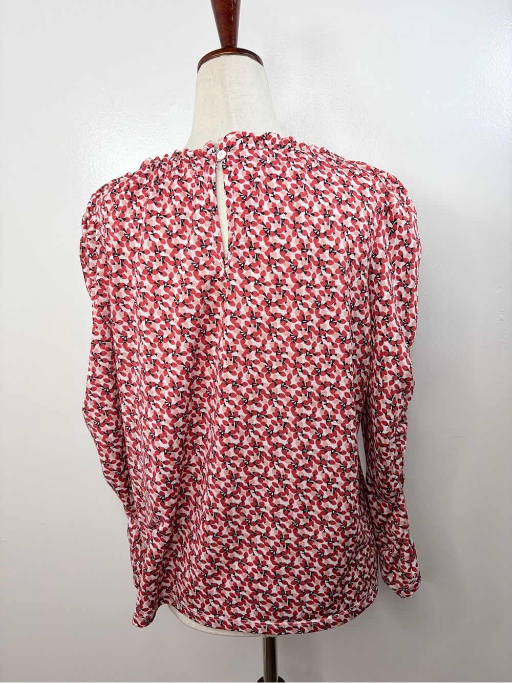 Max Studio Floral Ruched Ruffle Sleeve Top - Picture 6 of 8